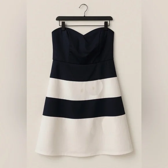 Navy and White Women's strapless dress - Picture 1 of 4